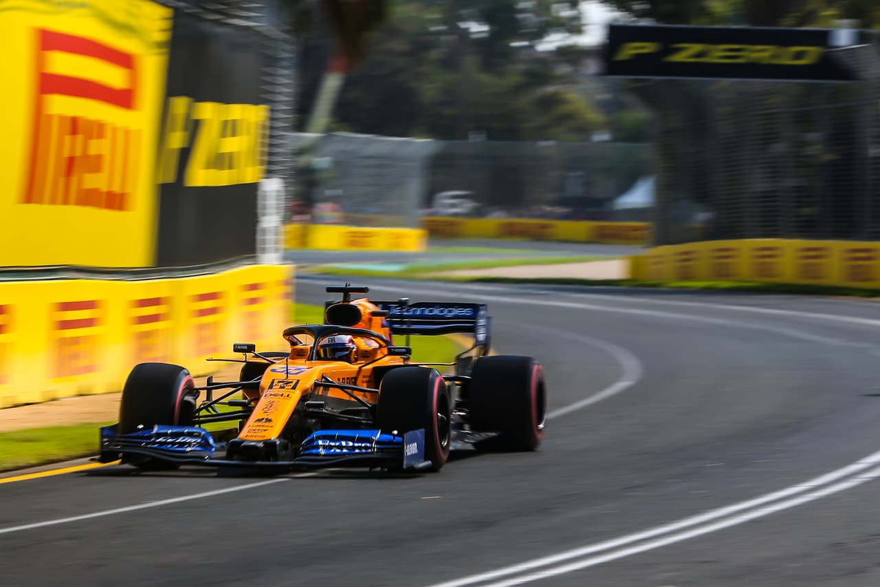 La primera ronda también dejó por fuera el español Carlos Sainz (McLaren) que en seis vueltas logró 1:23.084 como su mejor tiempo ocupando el puesto 18.