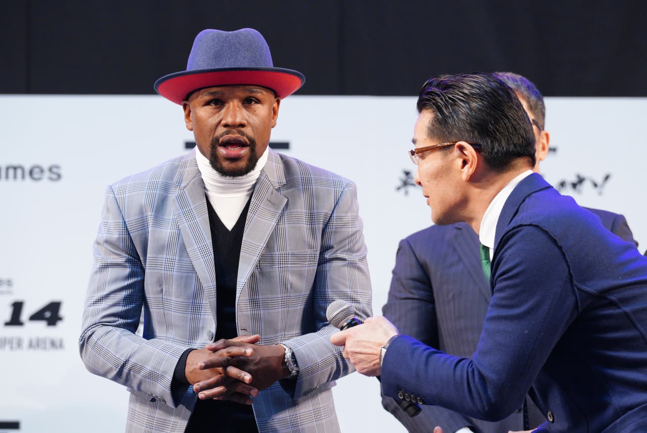 Mayweather es conocido por su capacidad para promocionar sus peleas por medio de la controversia, algo que en este caso no ha sido un factor que haya podido ejecutar.