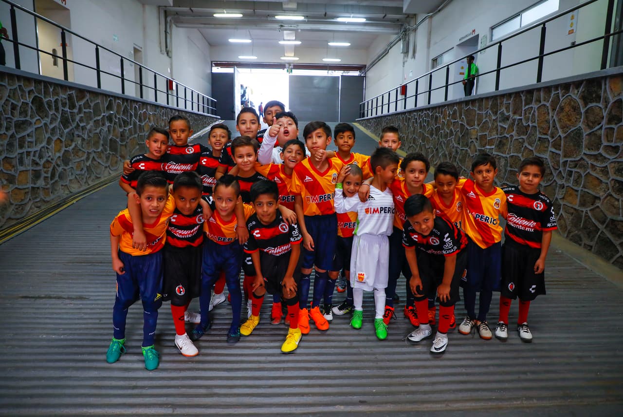 Por la celebración del Día del Niño, los más pequeños son protagonistas de los juegos del viernes en la Jornada 16 del Clausura 2019.