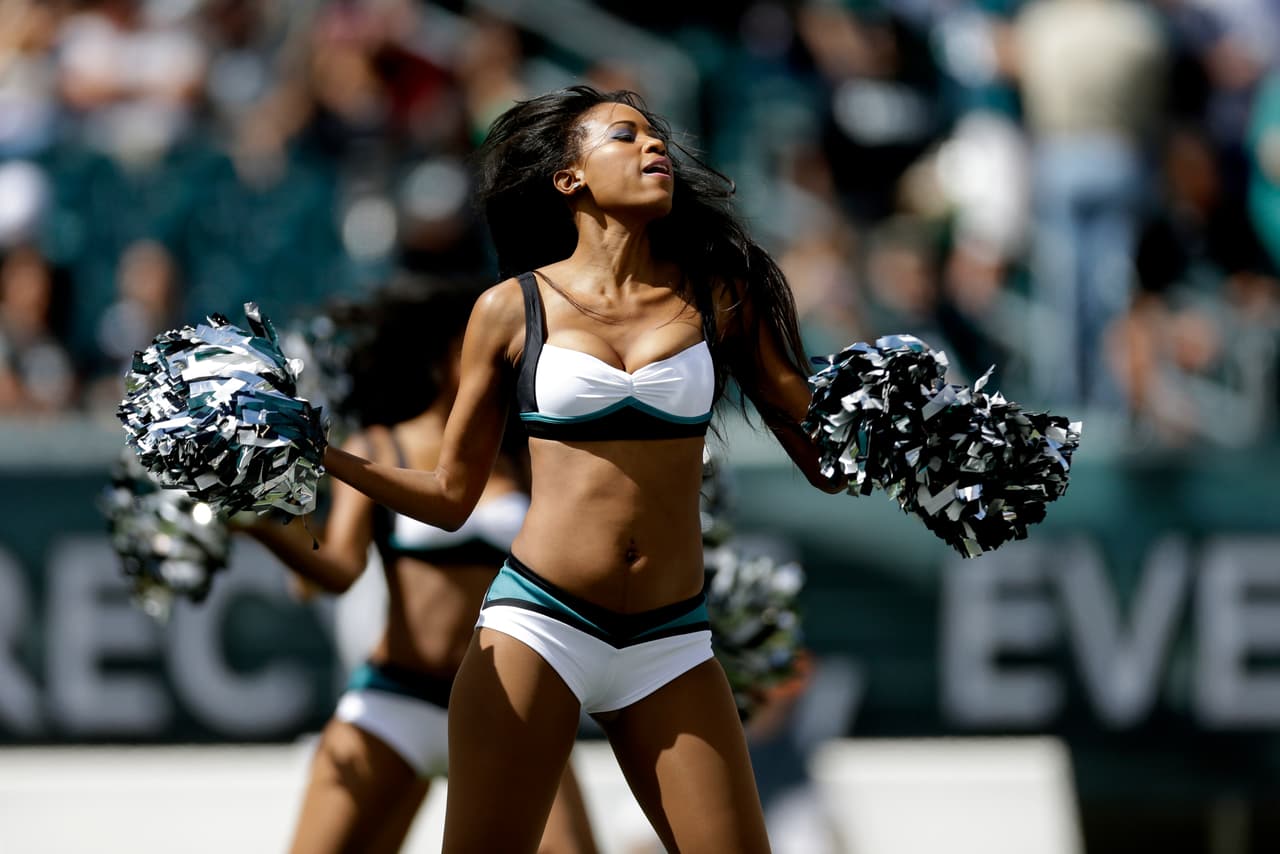 Mira quién es la porrista elegida por los Philadelphia Eagles para estar en el Pro Bowl 2016, ¡ella es Charnei!