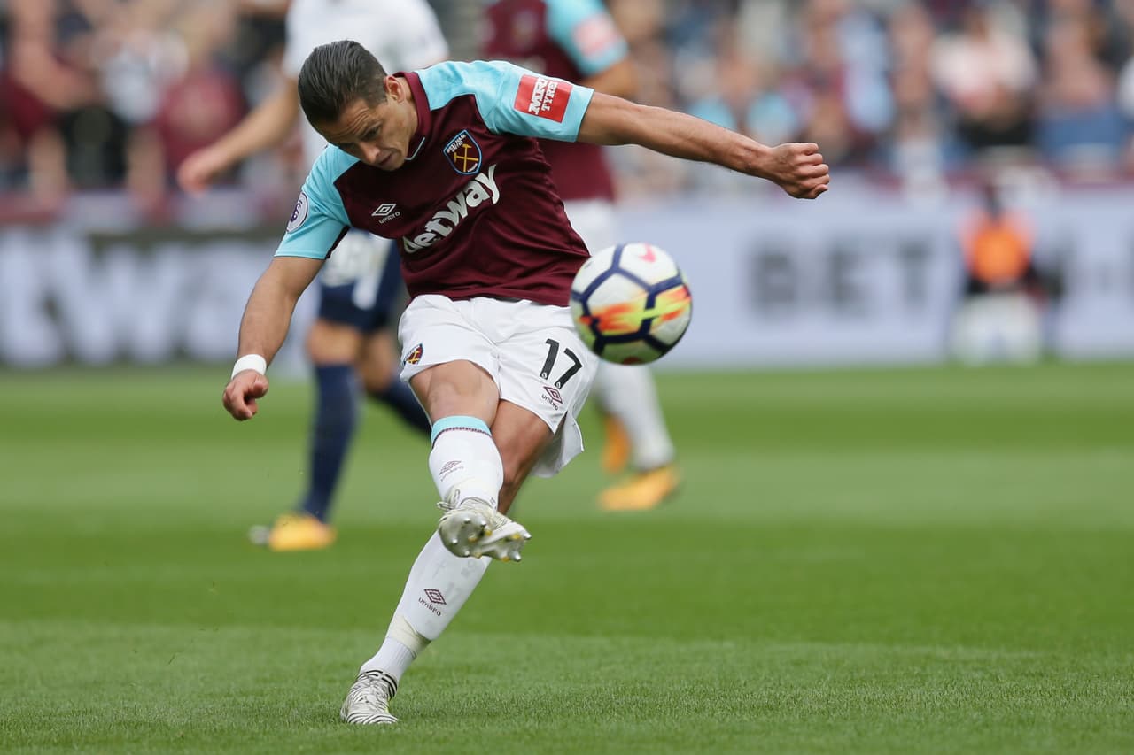 Hernández arribó esta temporada al West Ham United, equipo inglés que es tradicional pero no poderoso en la Premier League, en donde tendría mucha más regularidad para crecer.