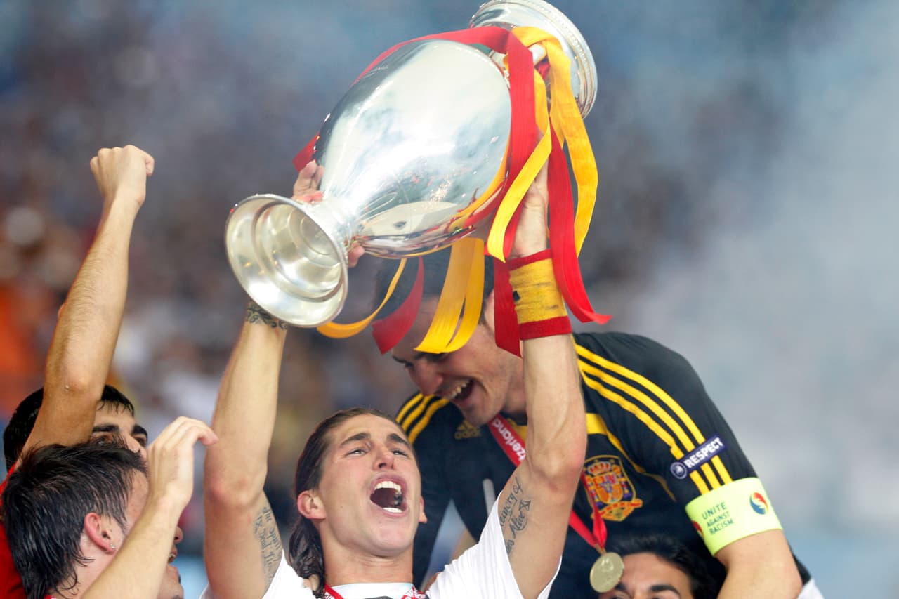 Con España lo ganó todo siendo uno de los referentes de la Selección. Dos Eurocopas, 2008 y 2012, además del Mundial de Sudáfrica en 2010.