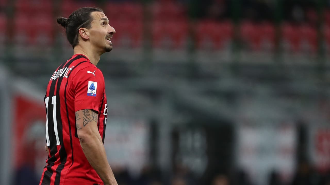 Zlatan Ibrahimovic pudo ser compañero de ‘Chucky’ Lozano