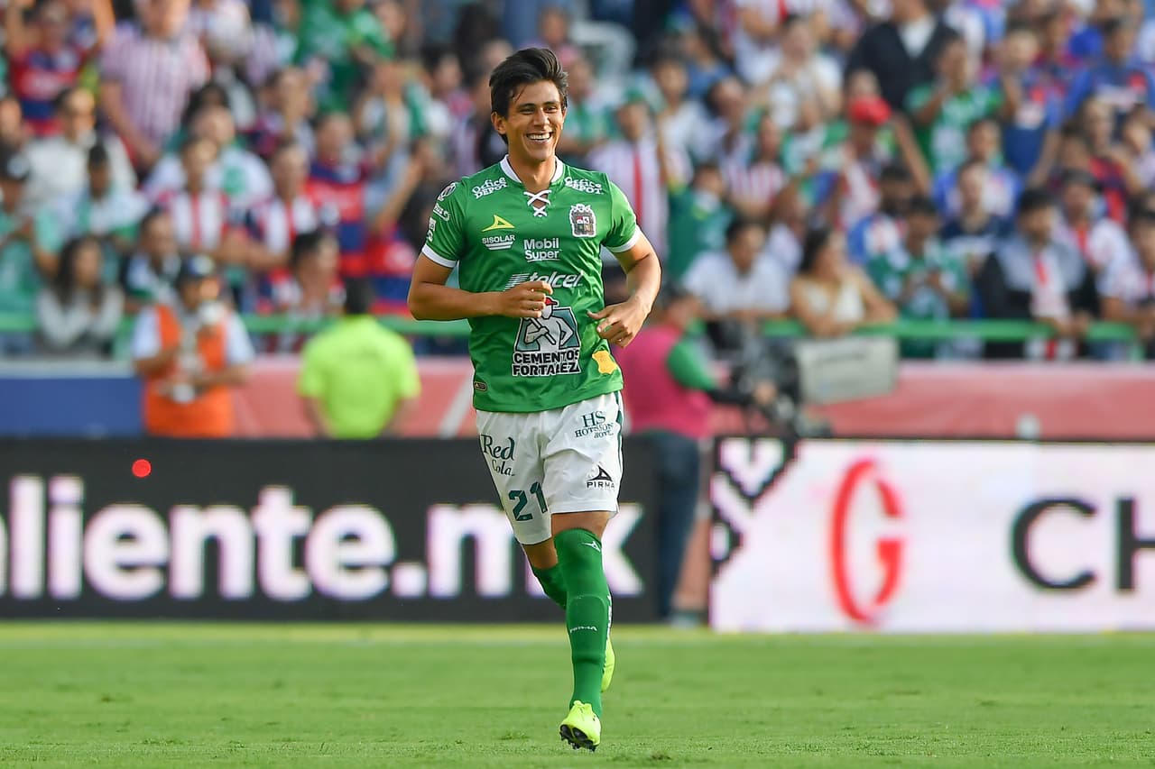 Lo que parecía una plácida victoria de León acabó siendo un apretado triunfo 4-3 sobre el Guadalajara.