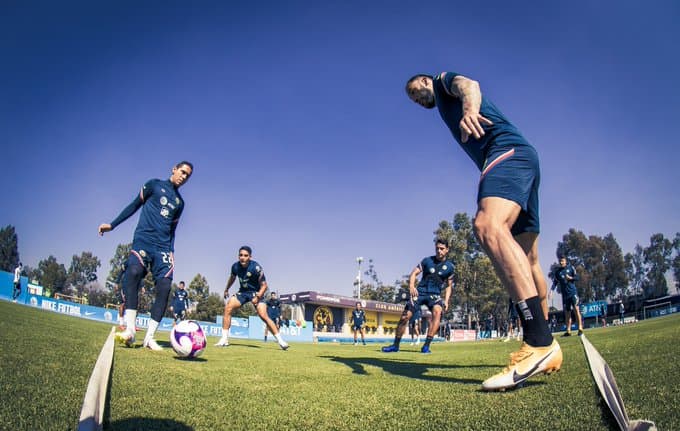 Ya hay suplente para Viñas... América perfiló XI ante Tigres