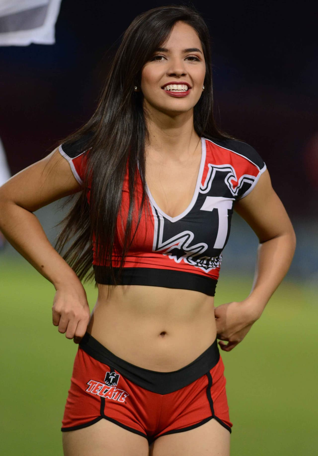 La belleza de las porristas en la fecha 11