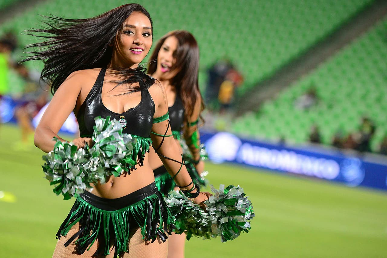 La belleza de las porristas en la fecha 11