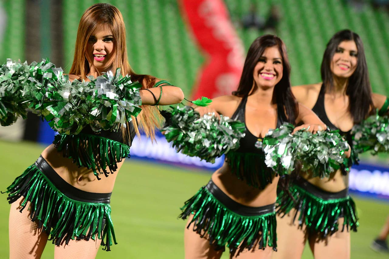 La belleza de las porristas en la fecha 11