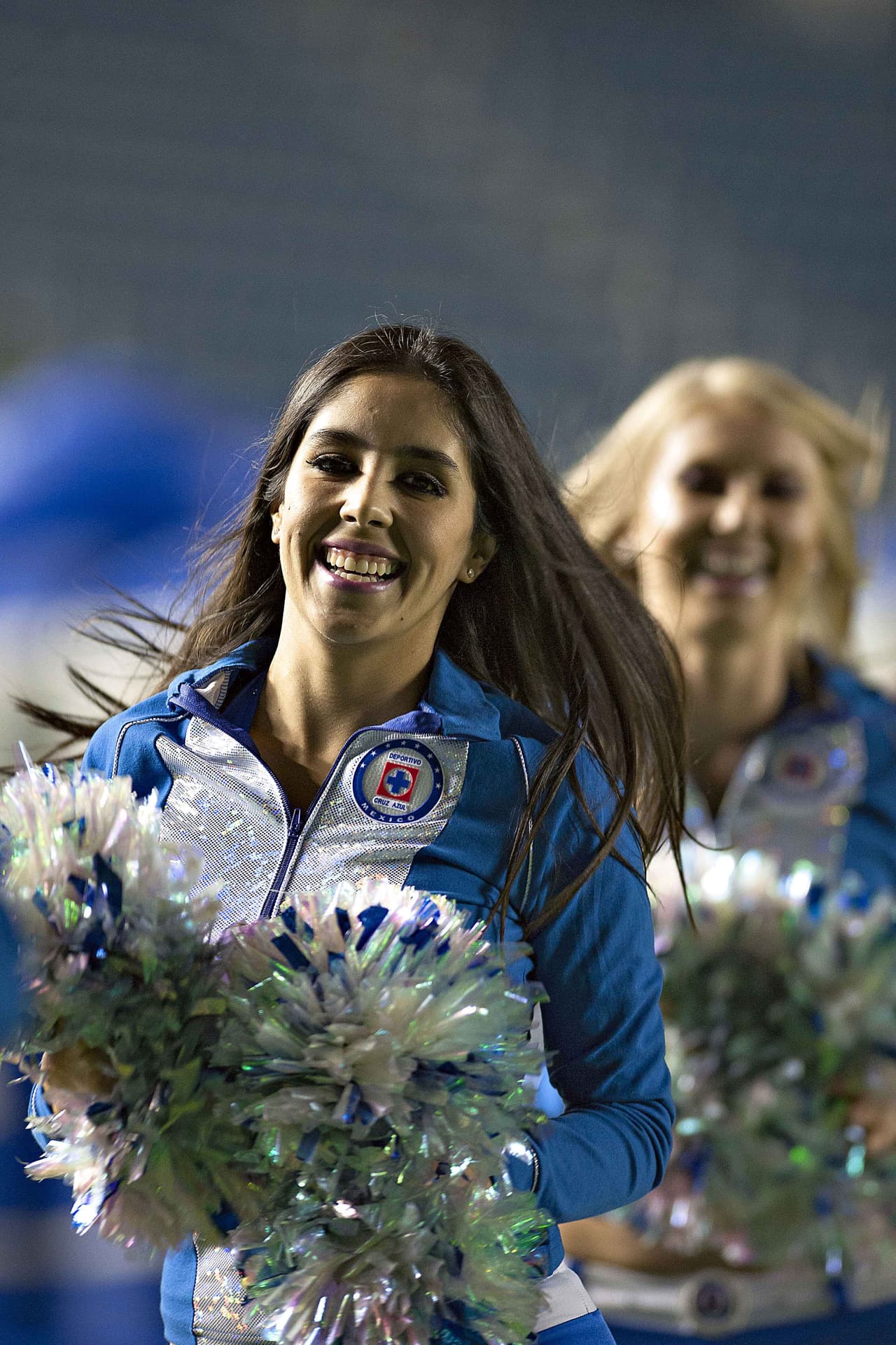 La belleza de las porristas en la fecha 11