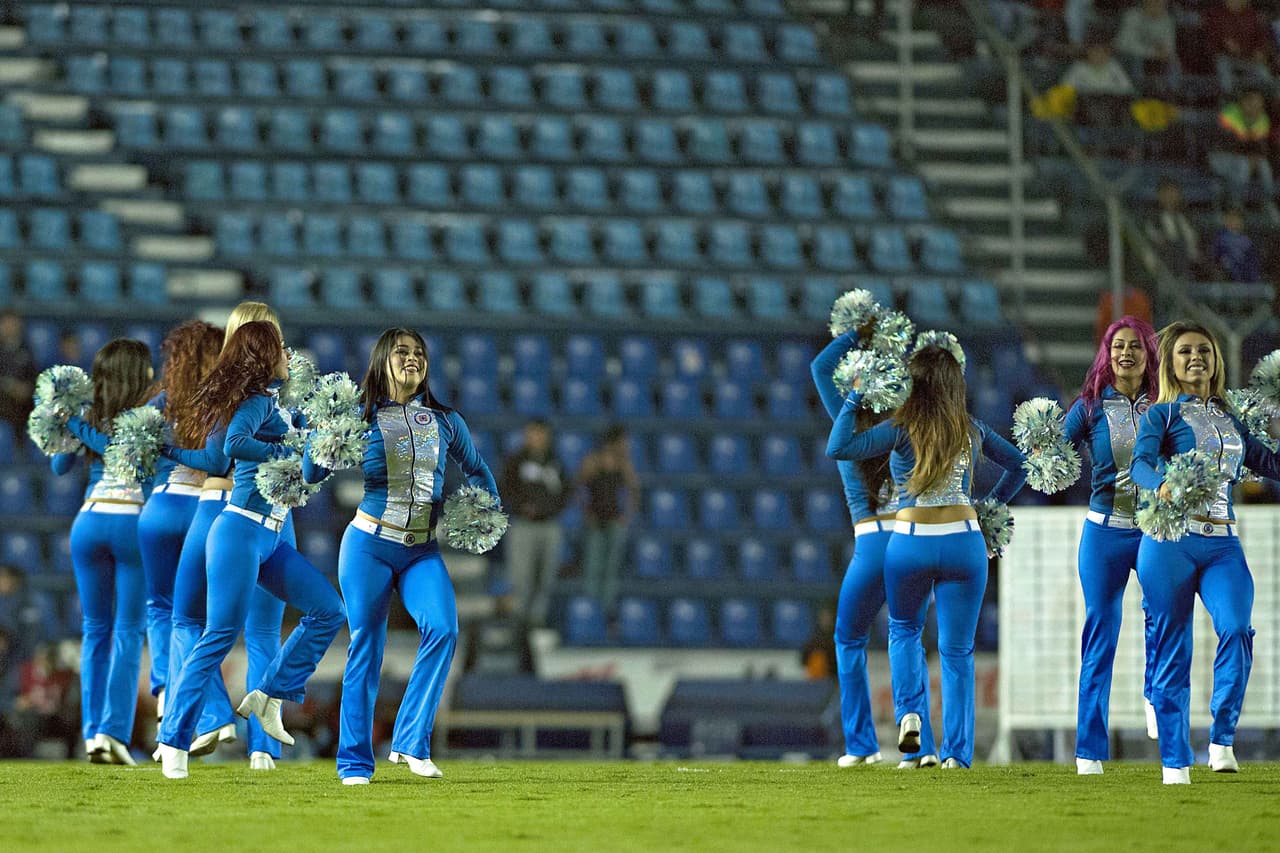 La belleza de las porristas en la fecha 11
