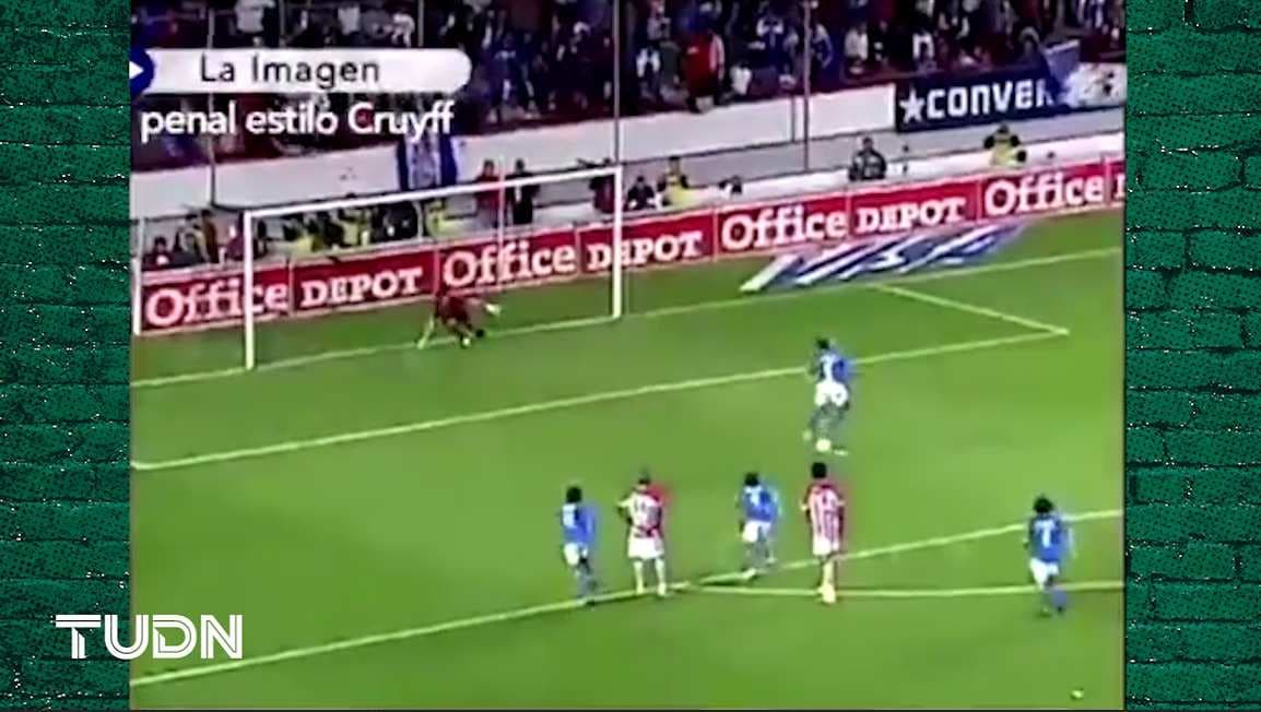 Cruz Azul realizó último penal a dos toques de la Liga BBVA MX... y lo falló