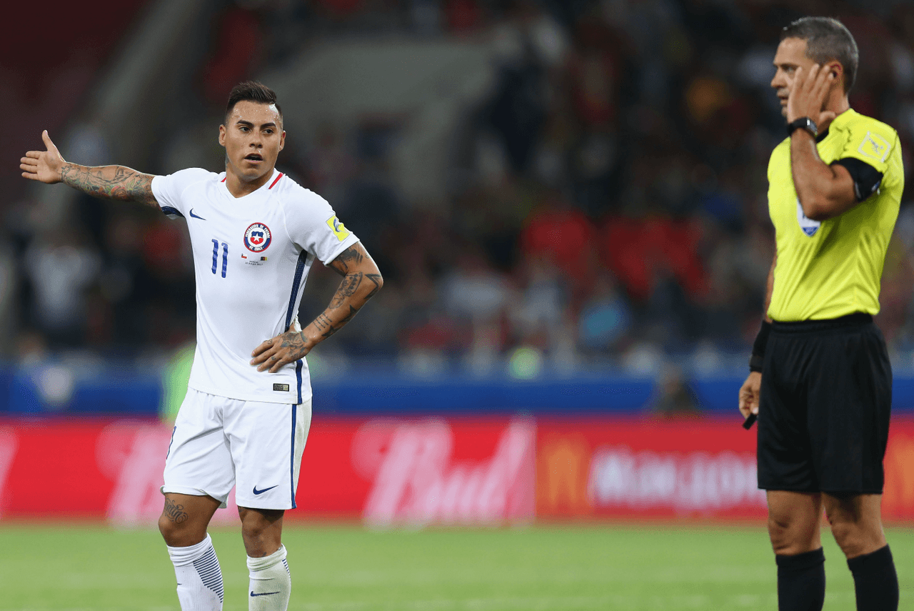 La polémica por el videoasistente fue la protagonista en el partido entre Chile y Camerún