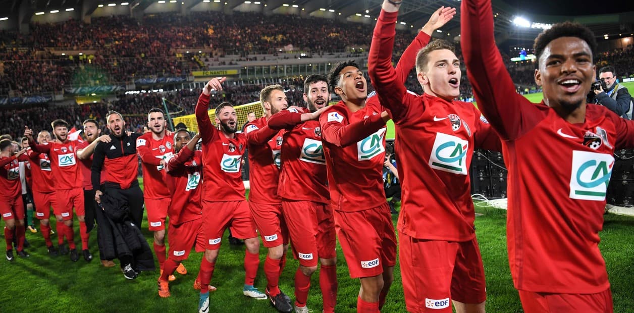 Equipos de Nueva Caledonia, Islas Reunión, Guadalupe o San Pedro viajan a Francia por la gloria.