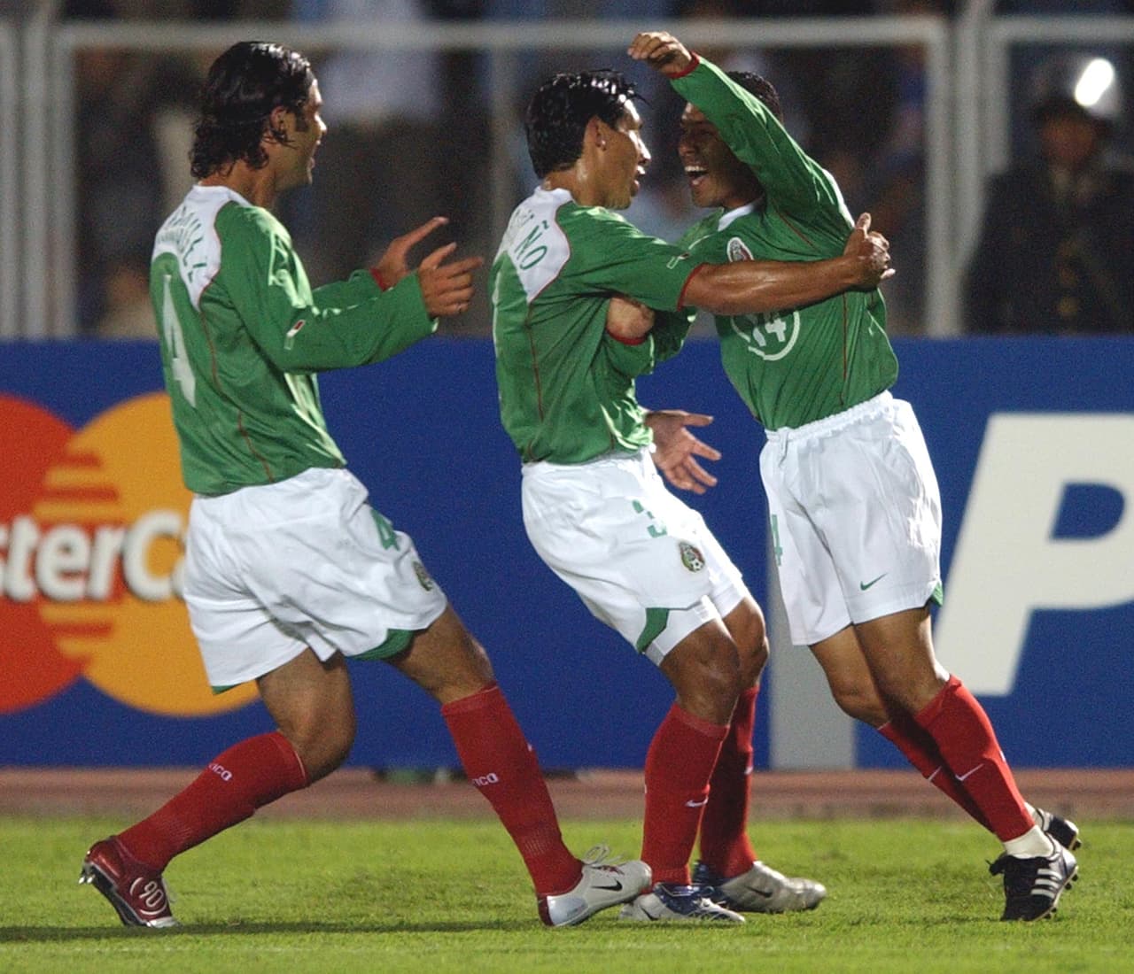 5. Un largo tiempo sin ganar: la selección mexicana no consigue un triunfo ante Argentina desde la Copa América 2004 cuando un golazo de Ramón Morales le dio la victoria al Tri por 1-0. Son 14 años y cuatro meses desde entonces.