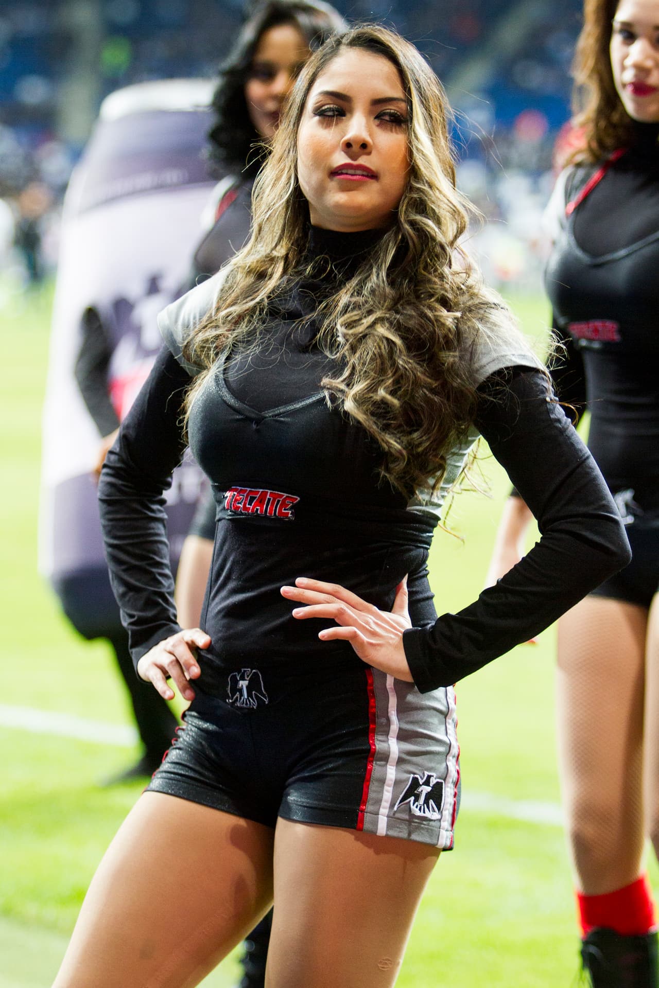 La belleza de las porristas en la fecha 1