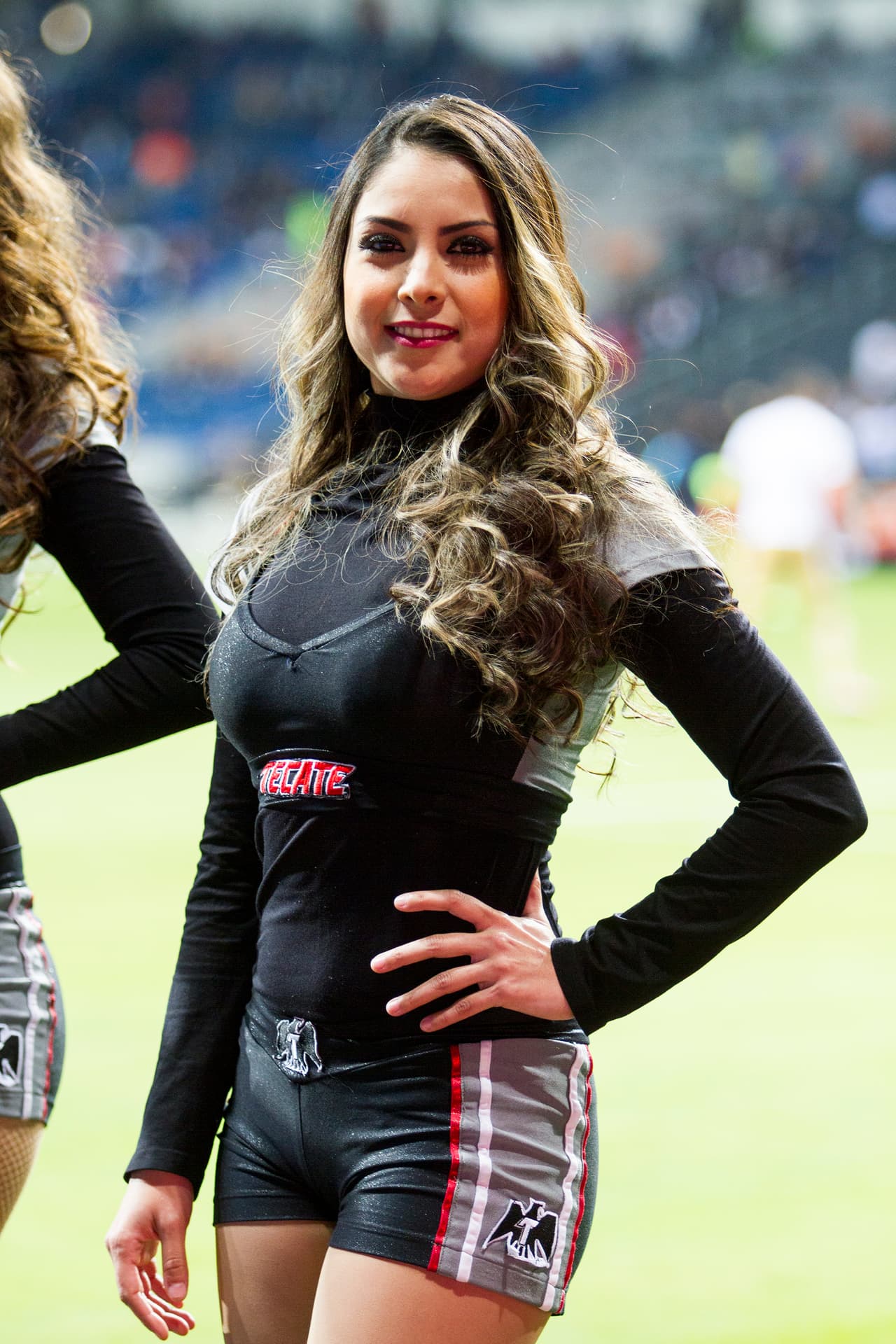 La belleza de las porristas en la fecha 1