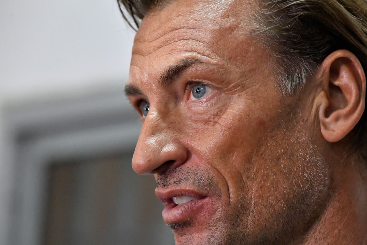 Muchas de las seguidoras podrían verse decepcionadas ante la pronta salida del técnico.