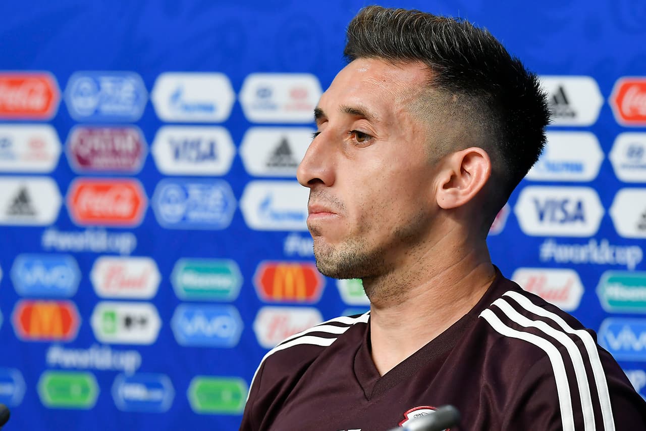 Héctor Herrera se opera la nariz por "rendimiento deportivo", no por estética