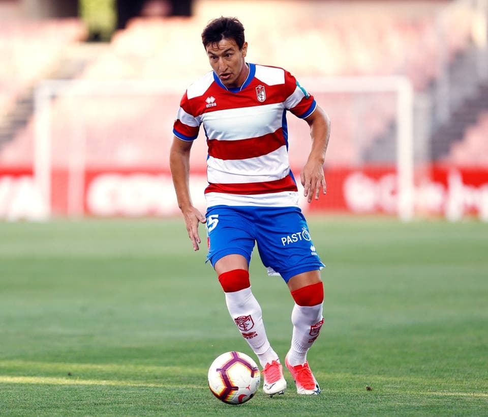 Nicolás Aguirre pasó del Chongqing Lifan al Granada, equipos que son del mismo dueño.