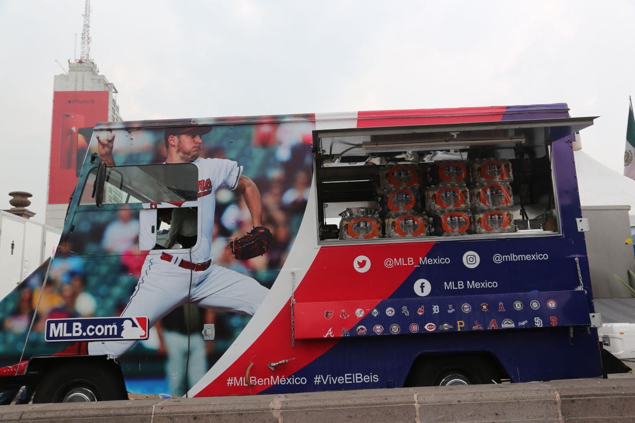 El tradicional Fan Fest fue todo un éxito en la Macroplaza.
