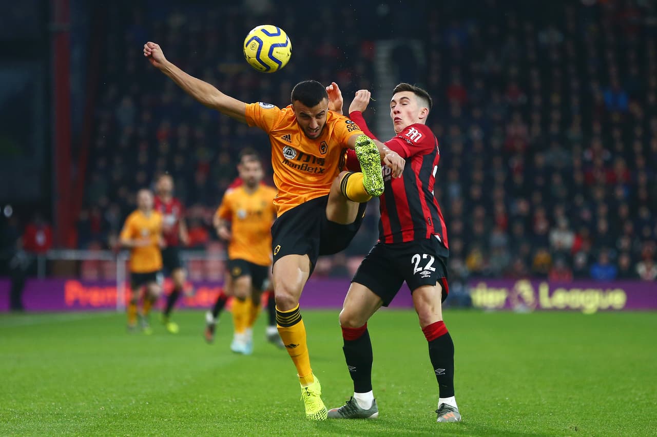 Moutinho (21’) abrió el marcador para los Wolves y Jiménez (31’) marcó el 2-0. Cook (59’) marcó el descuento.