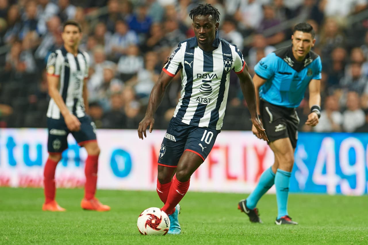 Aké Loba debuta con Rayados ante Monarcas