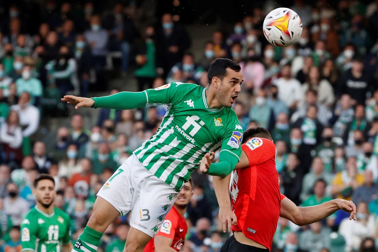 Real Betis suma un triunfo en casa ante Mallorca, con marcador de 2-1 durante la J25 en La Liga. Alexandre Moreno Lopera (25’) y Willian José, de penalti (83’), le dan el triunfo sobre la única anotación por parte de Vedat Muriqi al 75’; Lainez y Guardado fueron convocados para el encuentro.