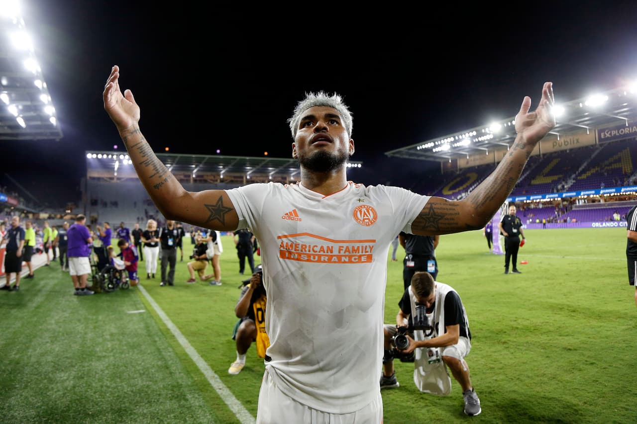 Josef Martínez se instala en el olimpo de los goleadores acechando el récord mundial de Messi