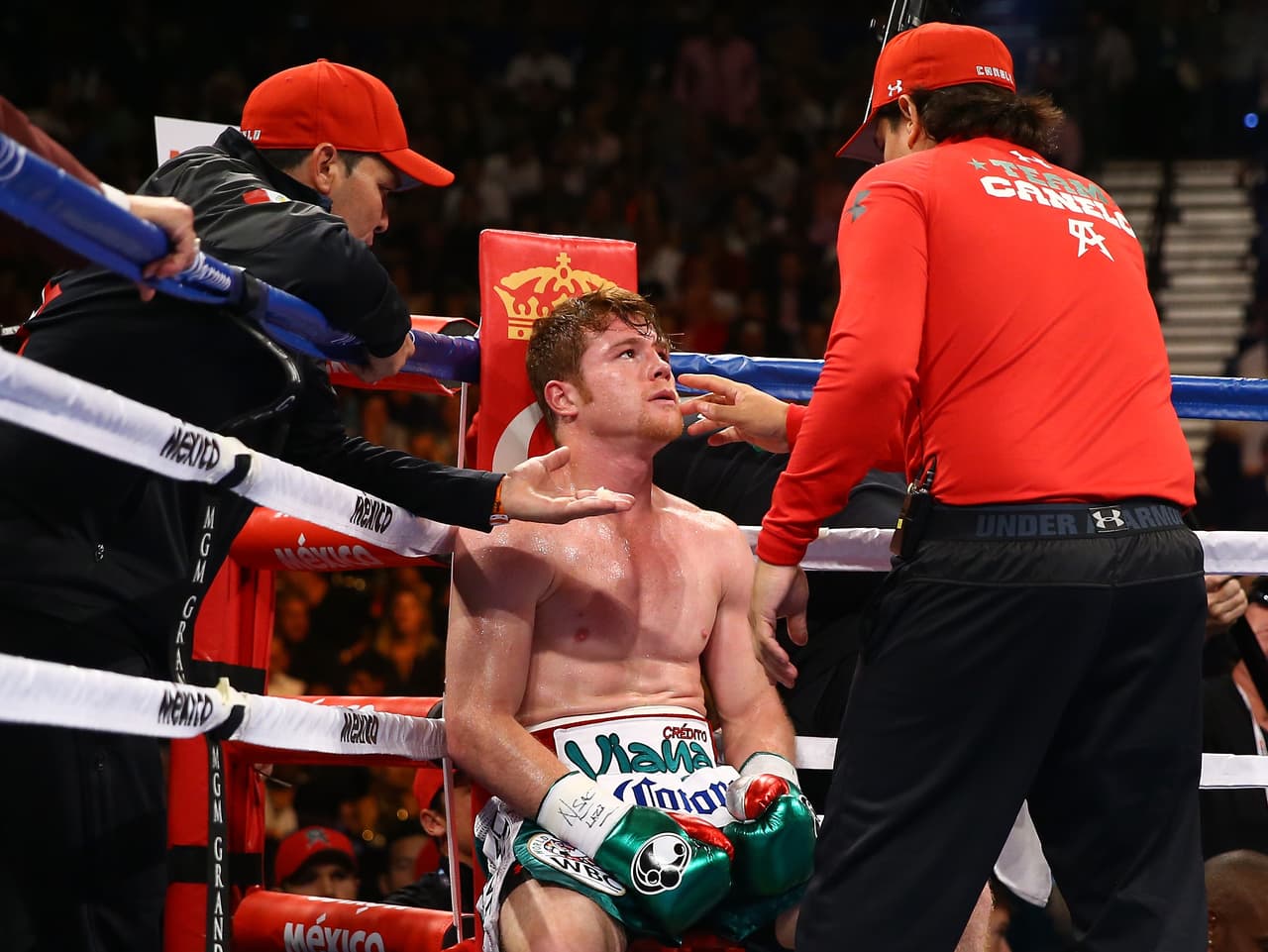 Cadena se 'pelea' al 'Canelo' Álvarez tras disputa legal