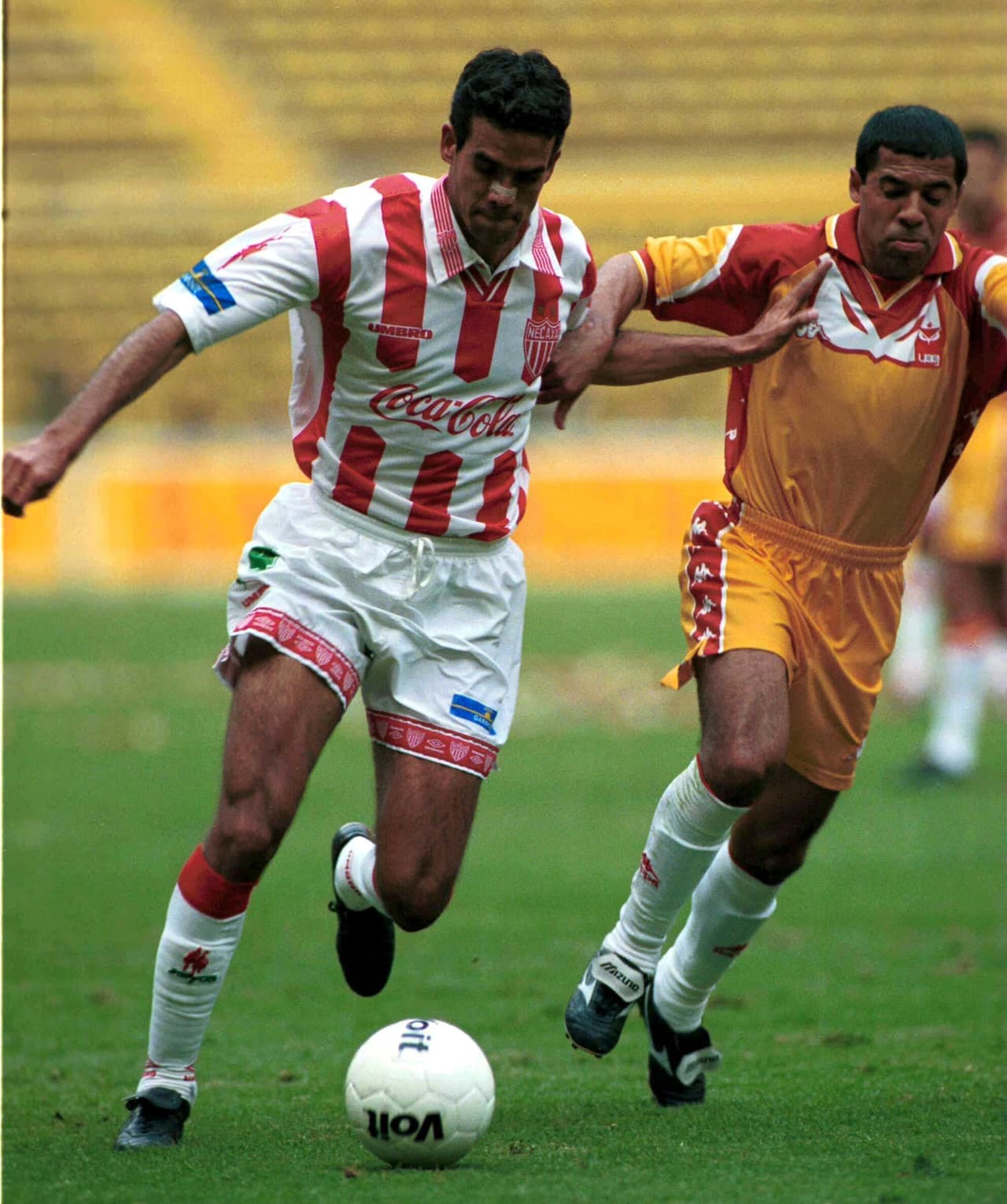 Necaxa fue otro equipo que fungió de local en un Estadio Azteca semivacío.