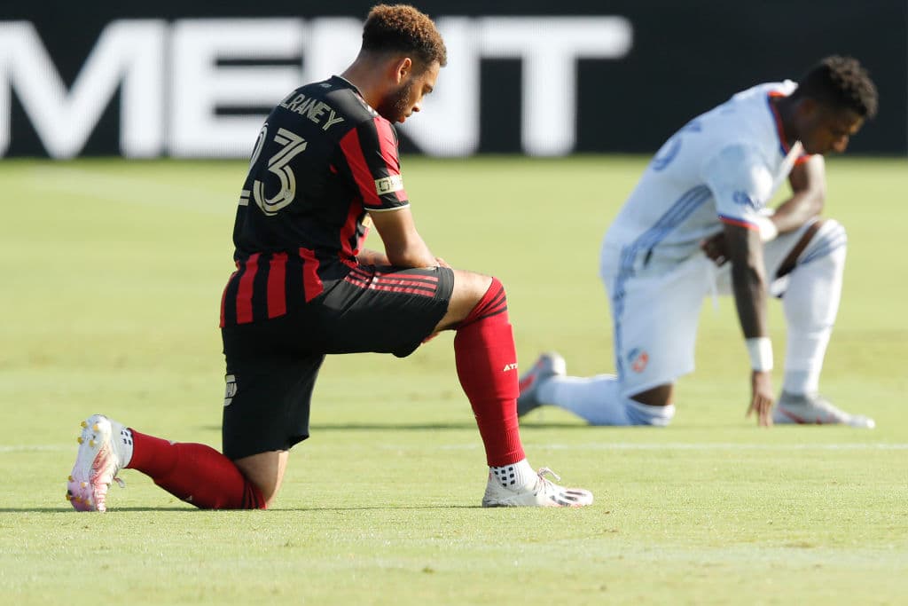 Ambas escuadras debutaron con una derrota en el torneo que tiene lugar en Orlando, Florida.