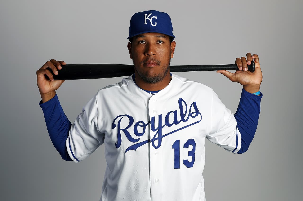 El venezolano Salvador Pérez será operado y no jugará en 2019