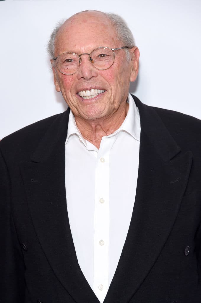 Irwin Winkler – 100 millones de dólares.
<br>