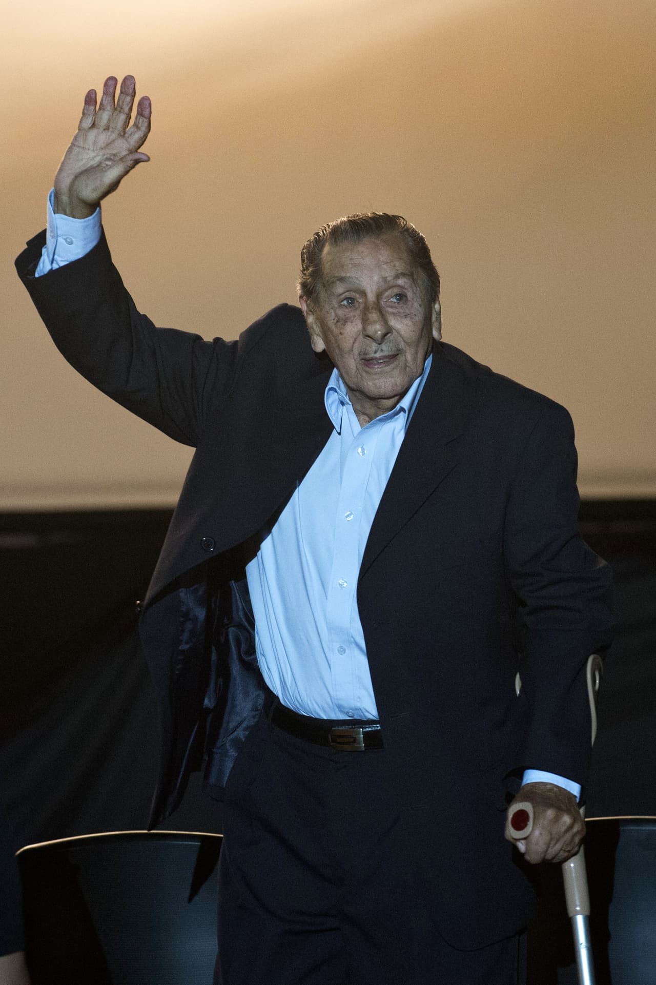 Ghiggia era el último superviviente de aquella selección campeona. Tras aquel éxito y después de ganar dos campeonatos de Uruguay con Peñarol probó suerte en Italia, primero en la Roma y posteriormente tuvo un paso fugaz por el AC Milan.