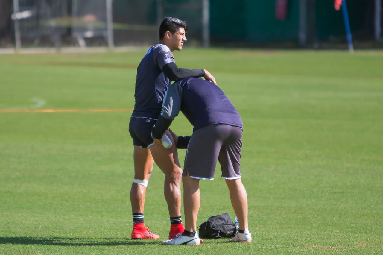 Sin embargo, las lesiones, entre ellas la pasada de Pulido, han afectado a Chivas de Guadalajara. Una de ellas fue la del defensa