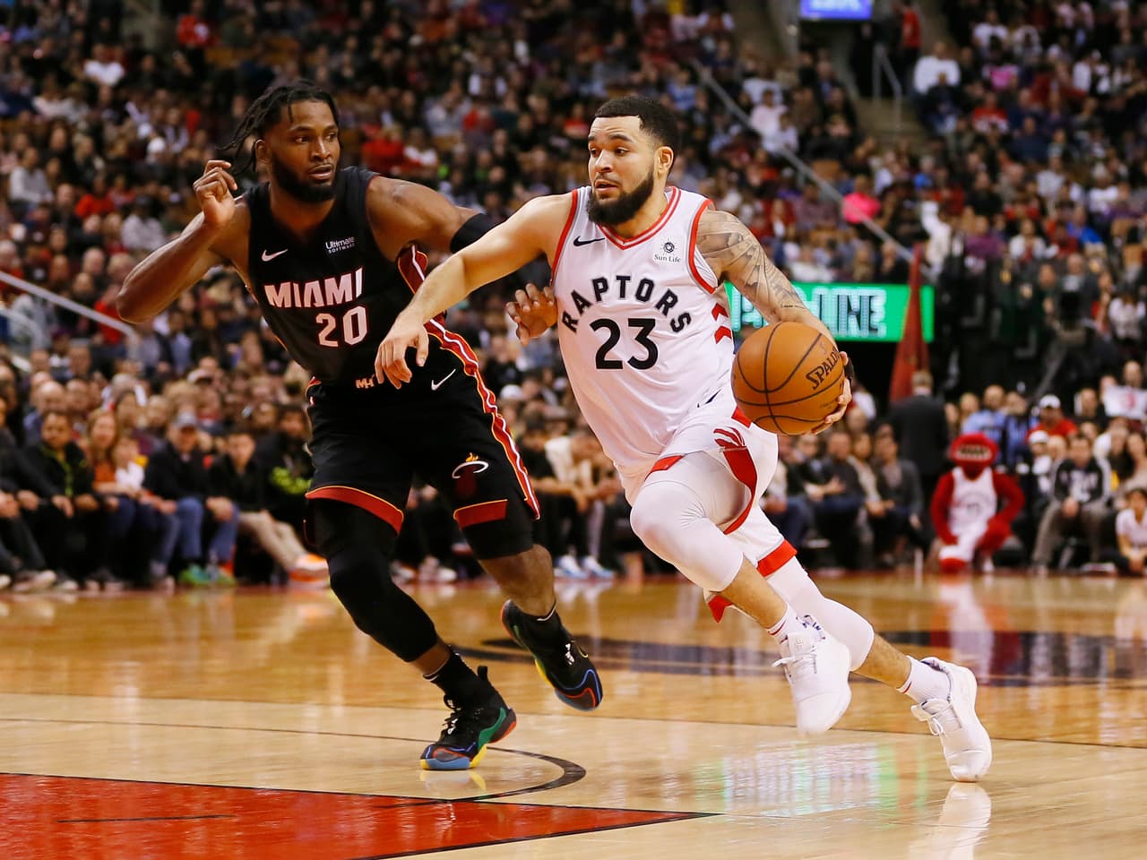De acuerdo a las proyecciones, su reemplazo sería Fred VanVleet quien juega actualmente para los Toronto Raptors.