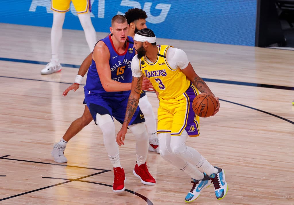 Lakers, imparables en el primer juego ante Nuggets