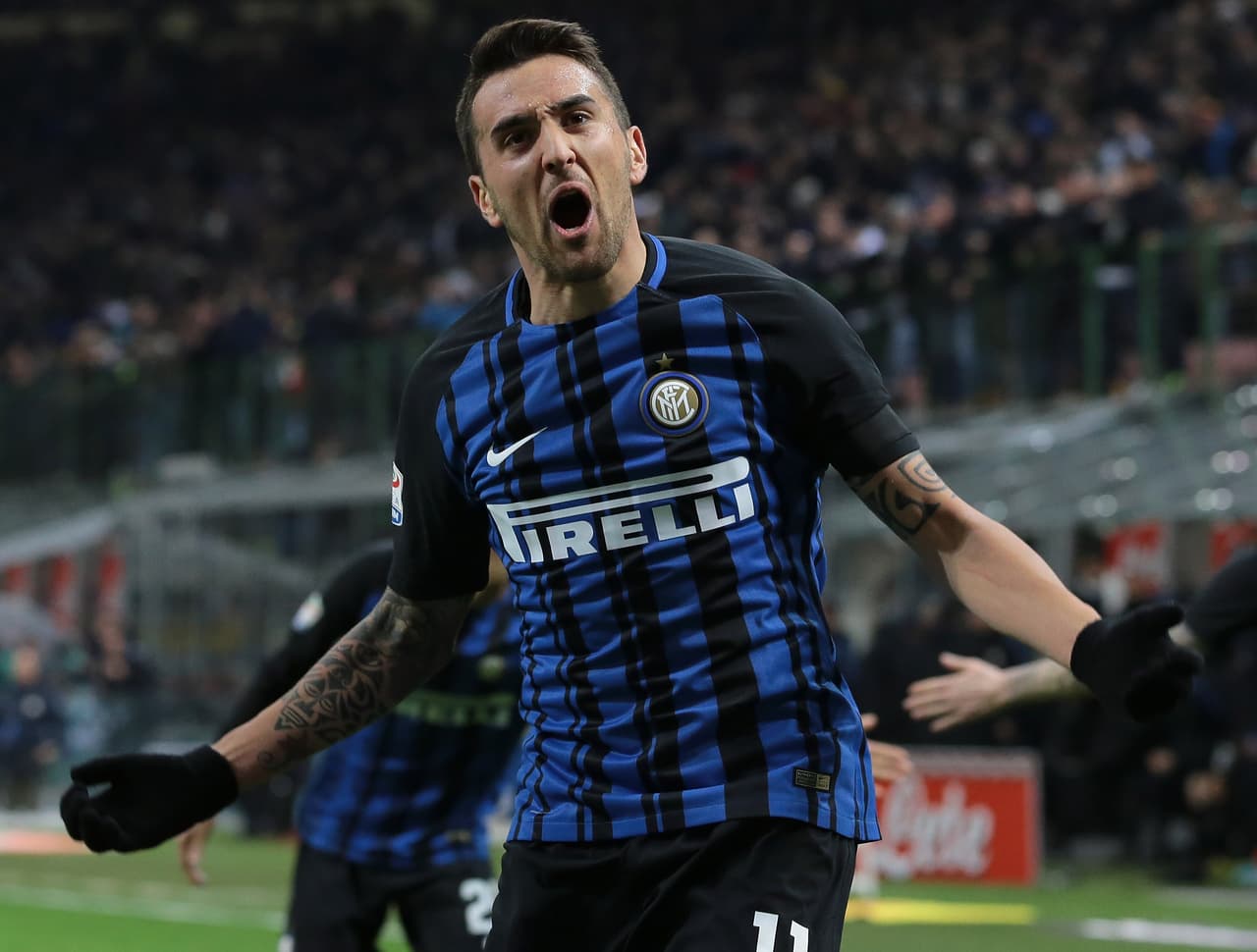 Matías Vecino y Mattia Caldara, cerca del Chelsea