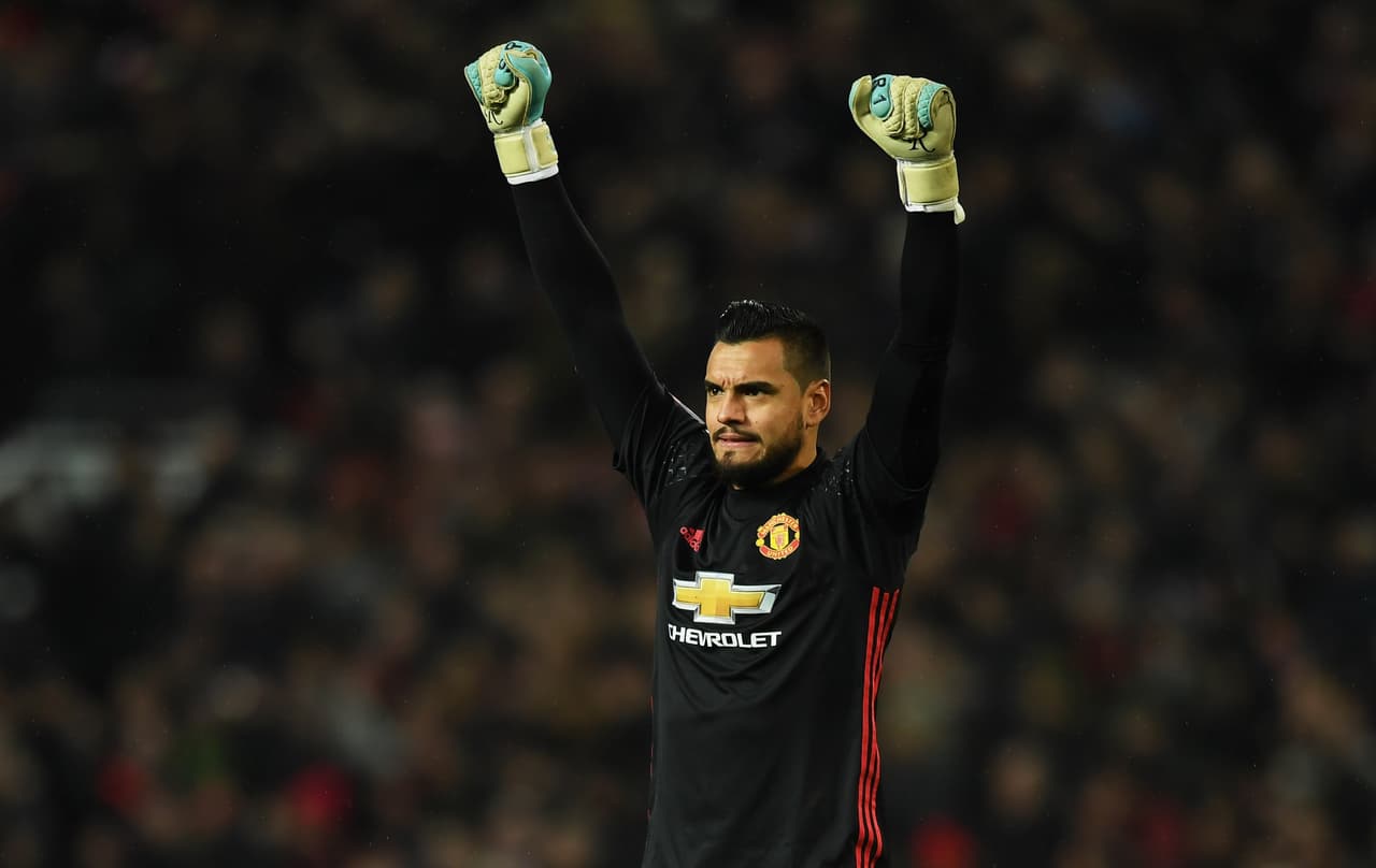 Sergio Romero sale ileso de accidente en Manchester