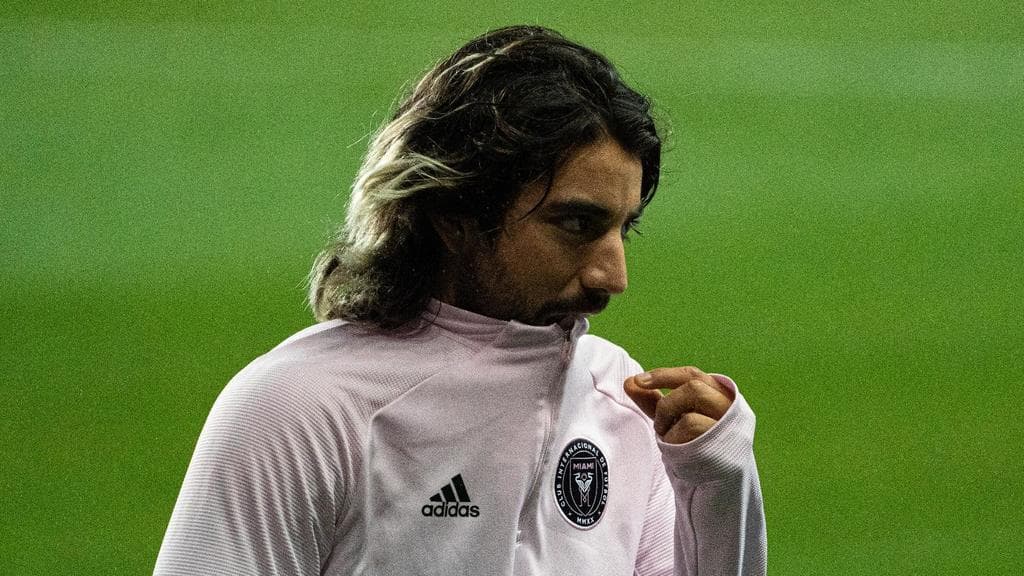 Diego Alonso no quiere prestar a Pizarro para el Tri