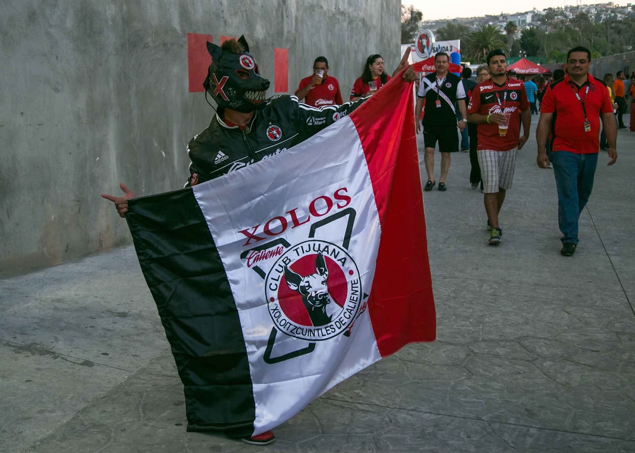 El colorido de la afición en la Jornada 10
