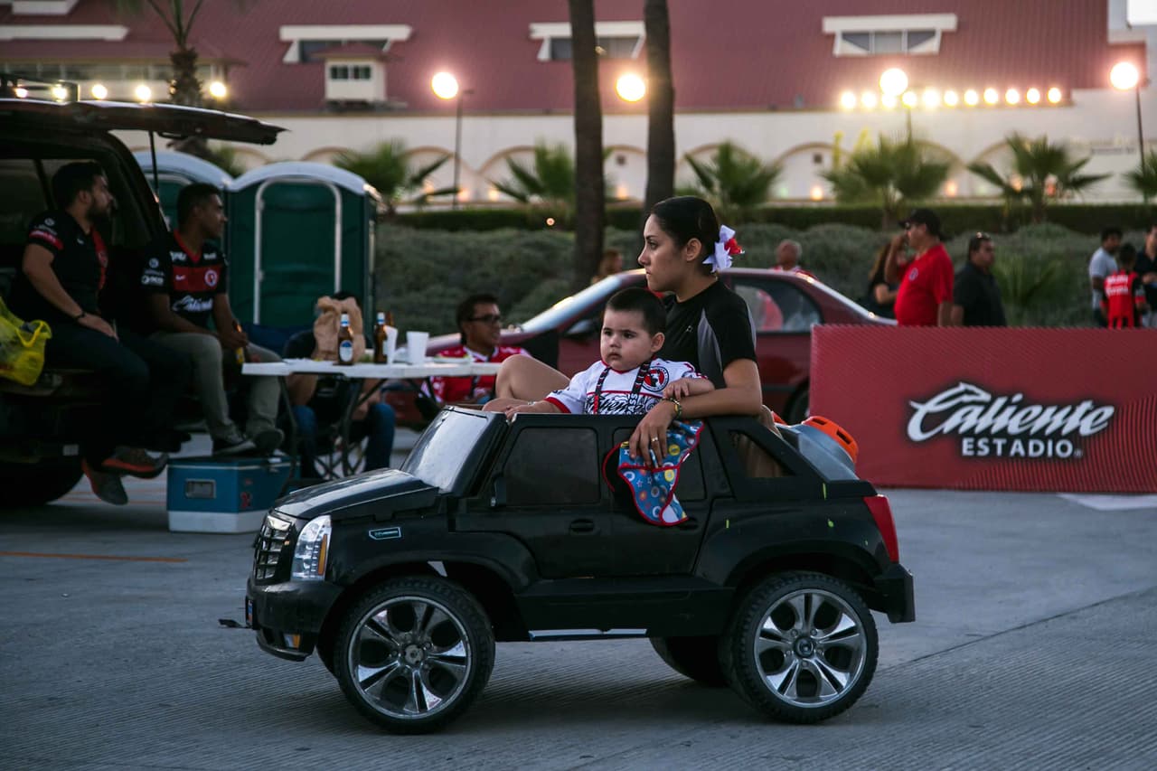 El colorido de la afición en la Jornada 10