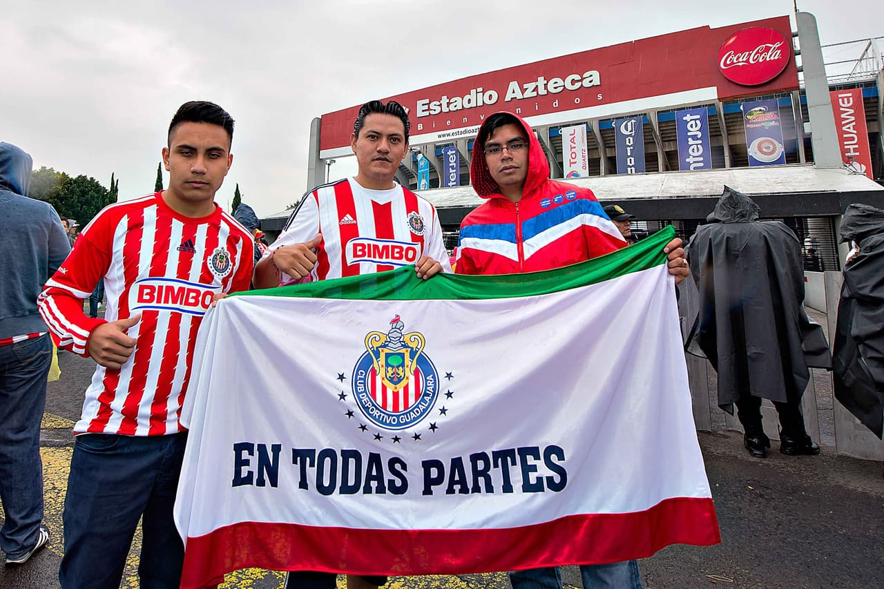 El colorido de la afición en la Jornada 10