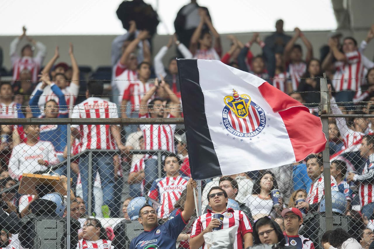 El colorido de la afición en la Jornada 10