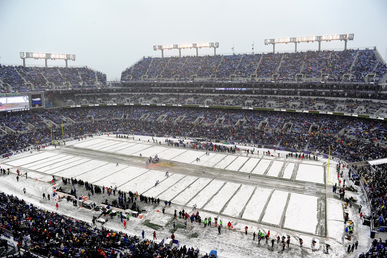 Cerca de ahí, el M&T Bank Stadium, que es la casa de los Baltimore Ravens, fue inaugurado en 1998 y con aforo para 71 mil aficionados. Una ciudad muy cercana a la capital de Estados Unidos.