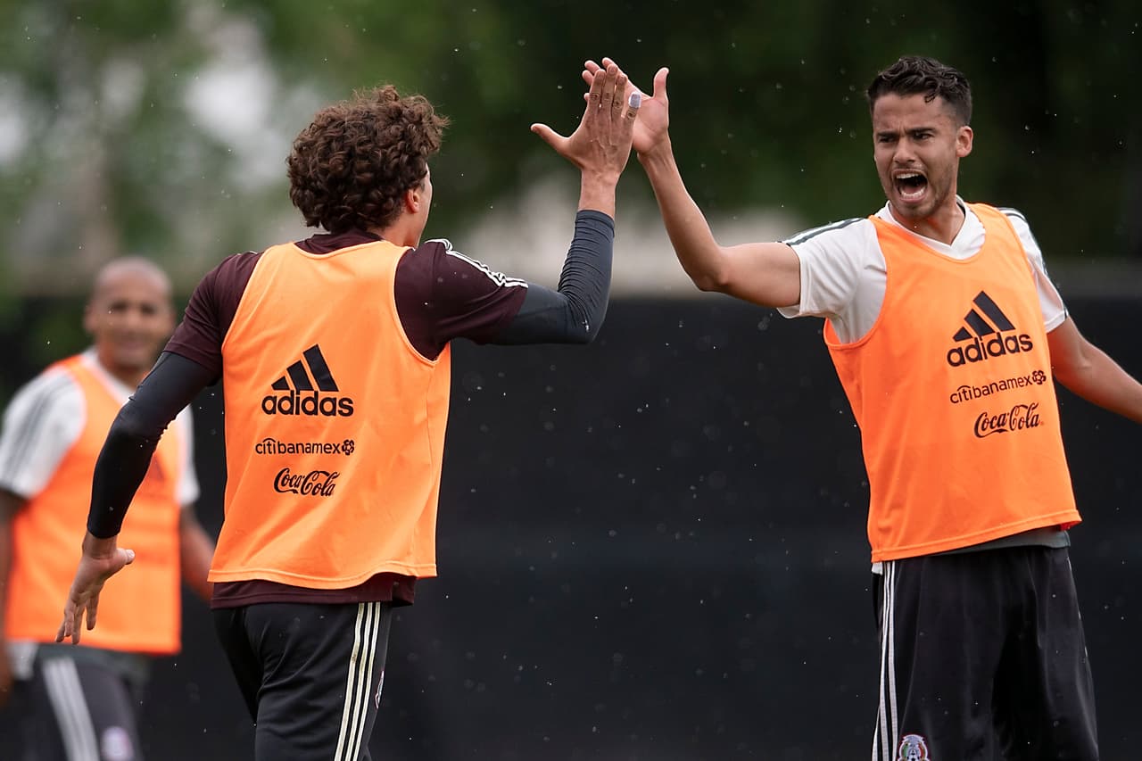 La Selección Mexicana de Fútbol cerró su preparación para enfrentar a Canadá en el segundo compromiso de ambas selecciones en la Copa Oro 2019. Los integrantes del Tricolor realizaron su práctica en las instalaciones de la Universidad de Colorado. Tuvieron una parte de entrenamiento táctico, físico y al final, recreativo, con la finalidad de llegar con buena 'puesta apunto' para el duelo de este miércoles en Denver.