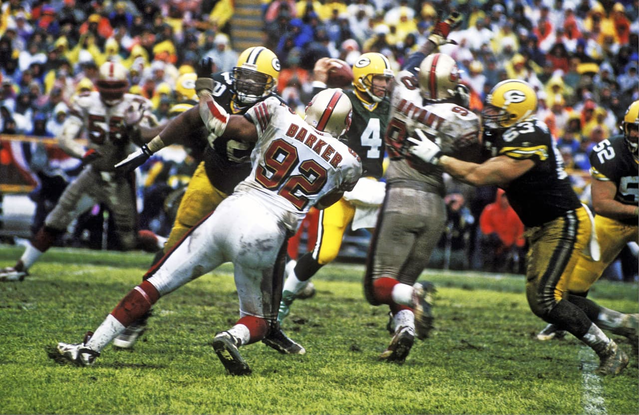 1997 Defensiva número 1 NFL - SAN FRANCISCO 49ERS. Pierde con los Green Bay Packers el Playoff divisional de la Conferencia Nacional.