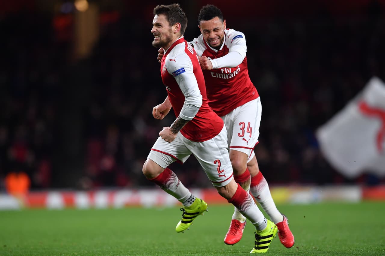 Lateral: Mathieu Debuchy (Arsenal F.C.)