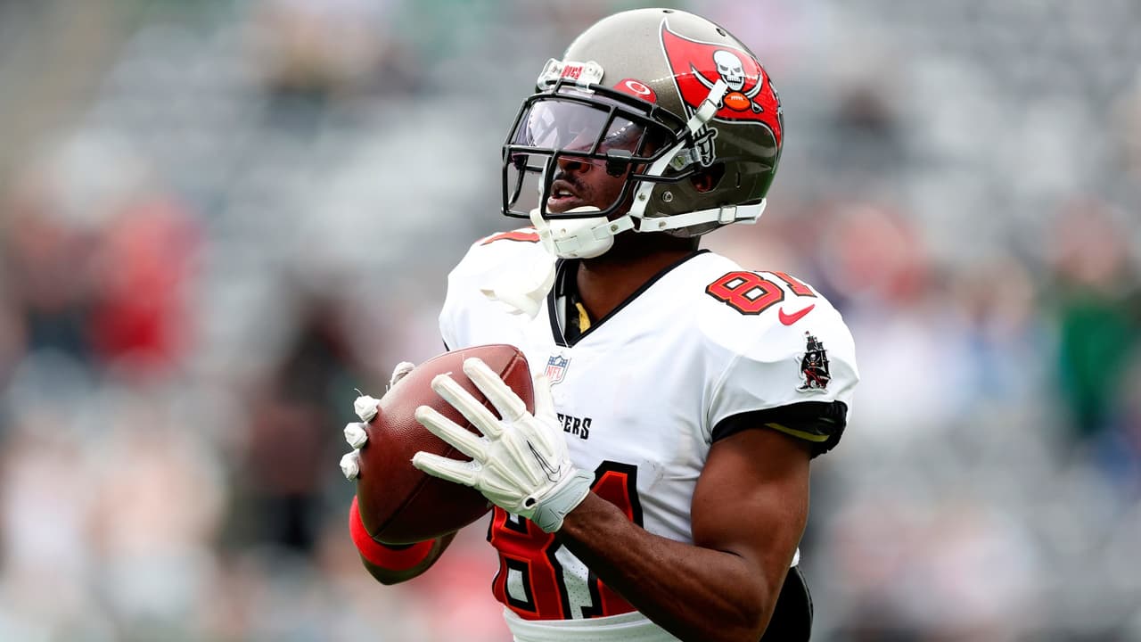 Antonio Brown queda oficialmente fuera de Tampa Bay Buccaneers