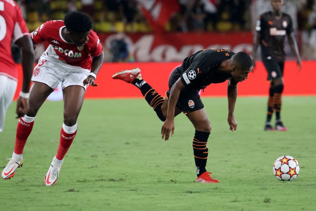 El Shakhtar Donetsk está a un paso de calificar a la fase de grupos de la UEFA Champions League tras derrotar 1-0 a Mónaco con gol de Pedro da Silva al minuto 19'. El partido de vuelta se jugará el miércoles 25 de agosto.